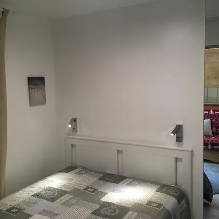 Les Cimes D'or Mont Blanc Apartment *